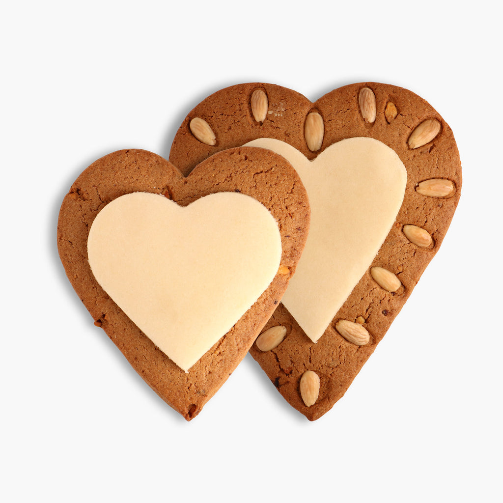 Speculazen hart met marsepein
