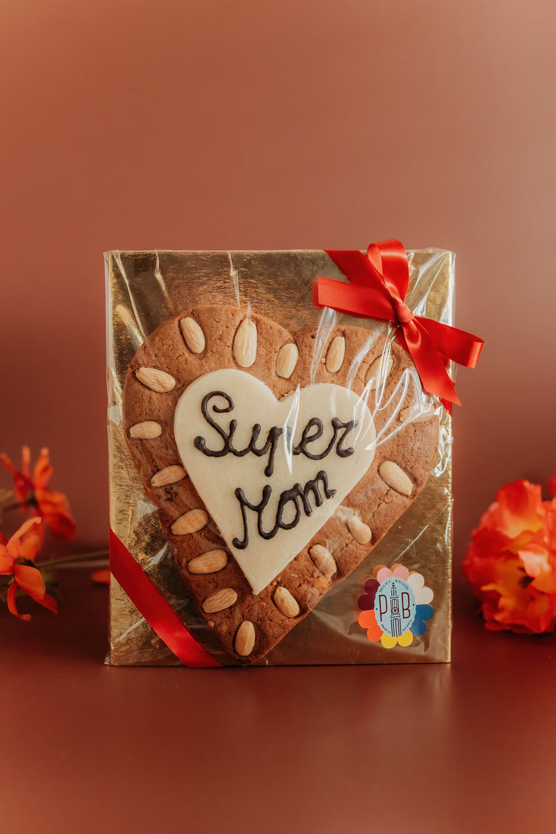 Speculazen hart met marsepein